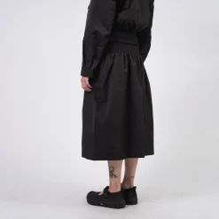 [AMOMENTO] NYLON SHIRRING FLARE SKIRT _ BLACK